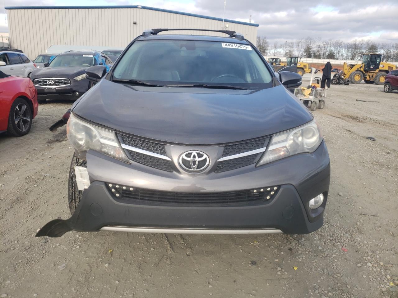 2015 Toyota RAV 4 - Image 5