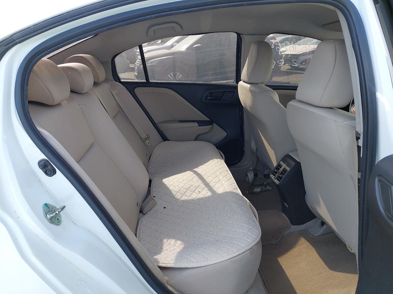 MRHGM6647EP030450 - 2014 Honda City - #44096265