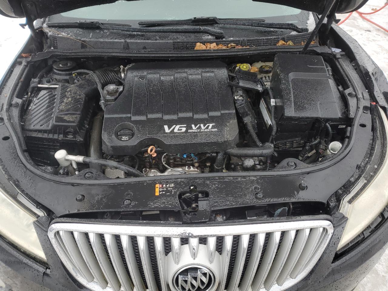 2011 Buick LaCrosse - Image 11