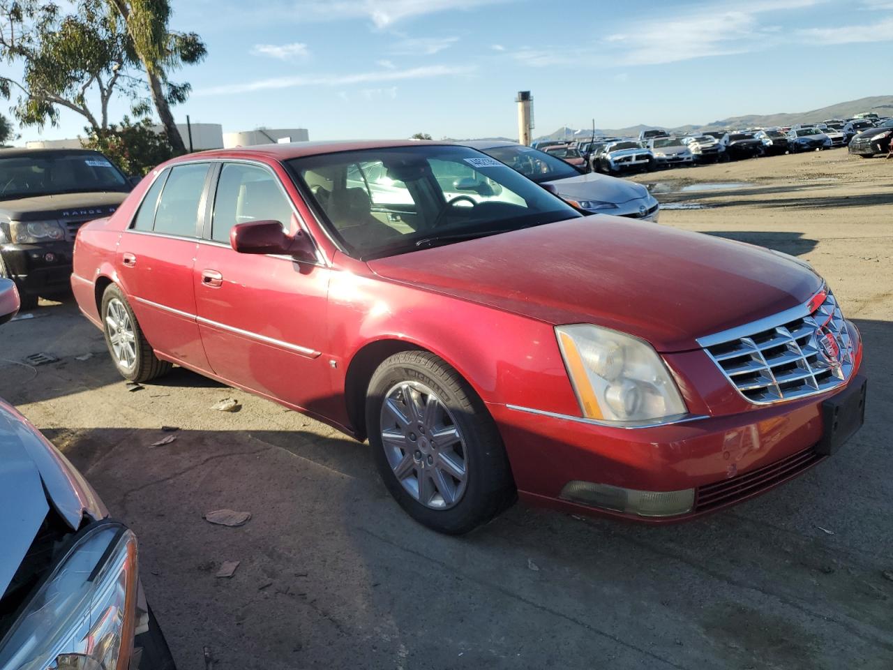 2010 Cadillac DTS - Image 4