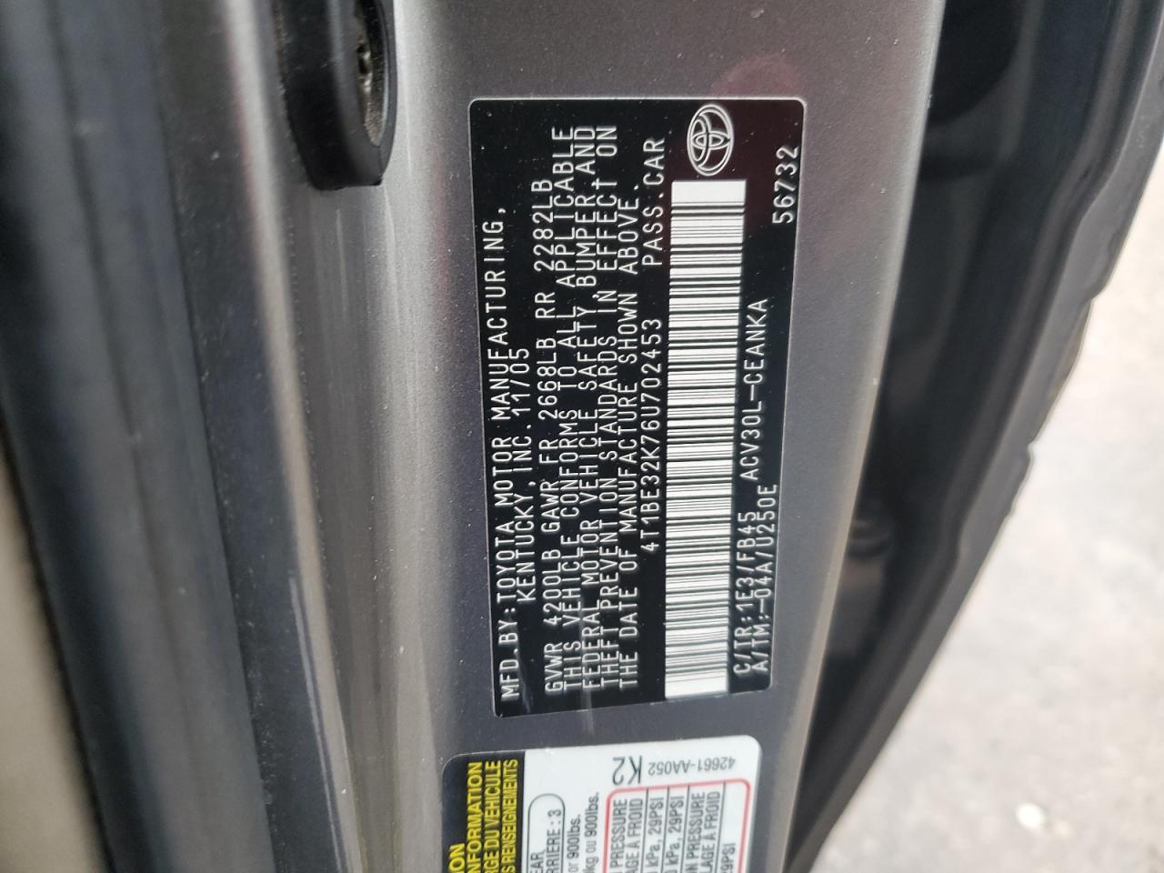 2006 Toyota Camry - Image 12