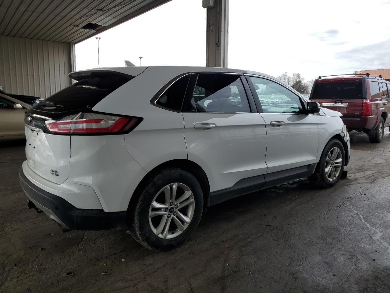 2019 Ford Edge - Image 3