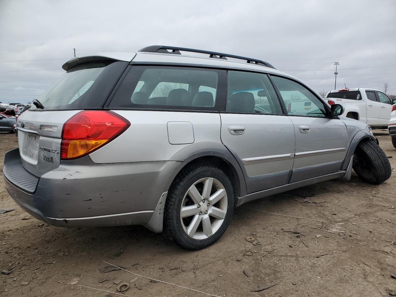 2007 Subaru Outback - Image 3