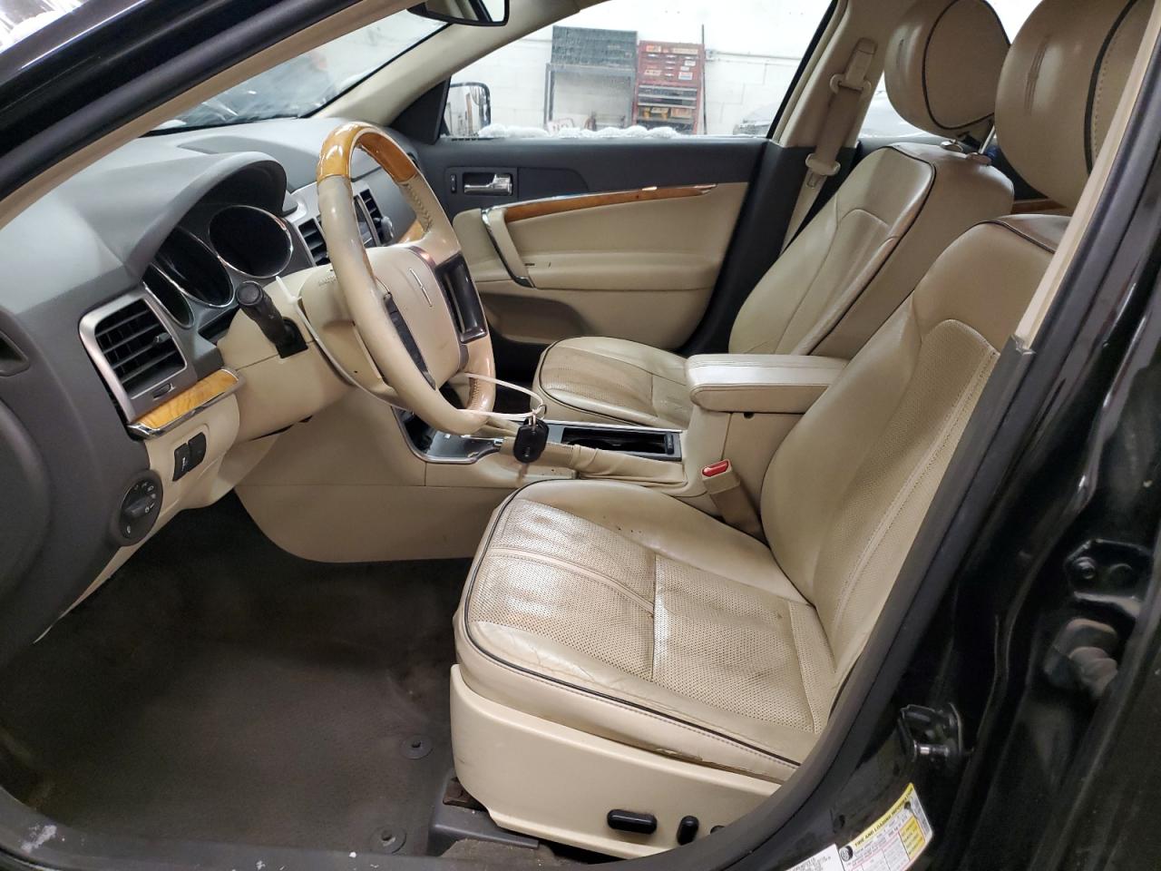 2012 Lincoln MKZ - Image 7