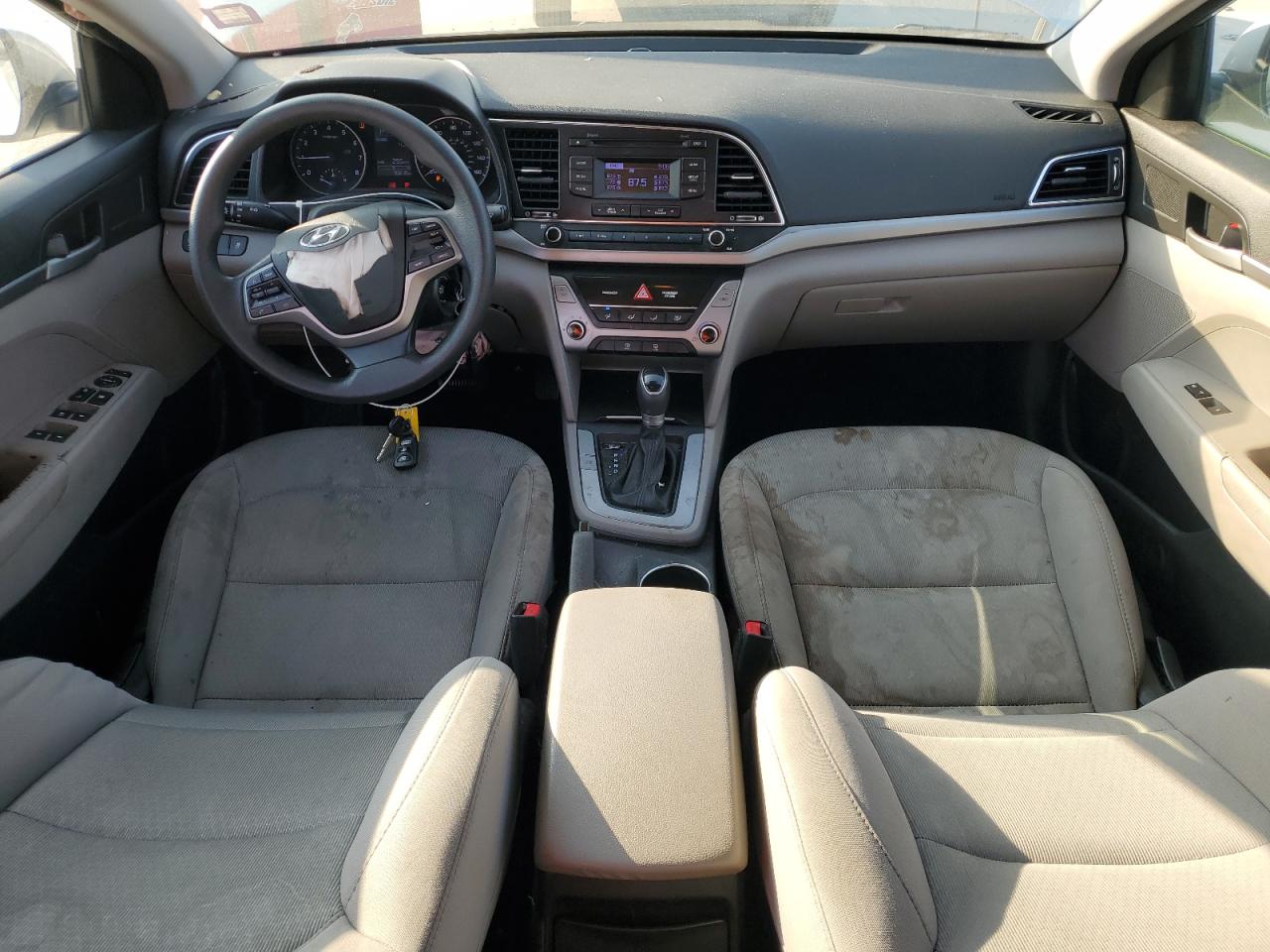 2017 Hyundai Elantra - Image 8