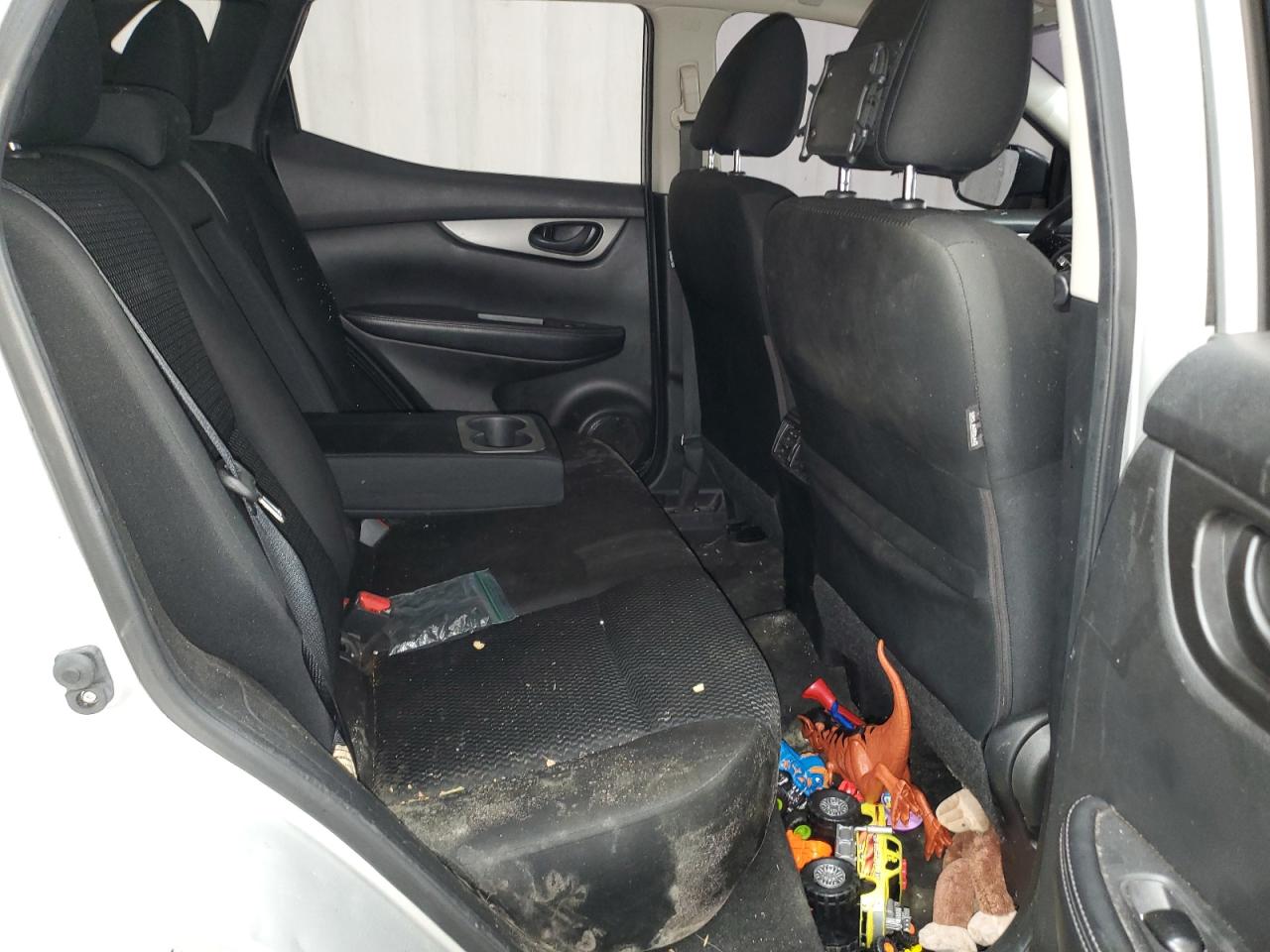 JN1BJ1CP2HW013297 NISSAN ROGUE 2017