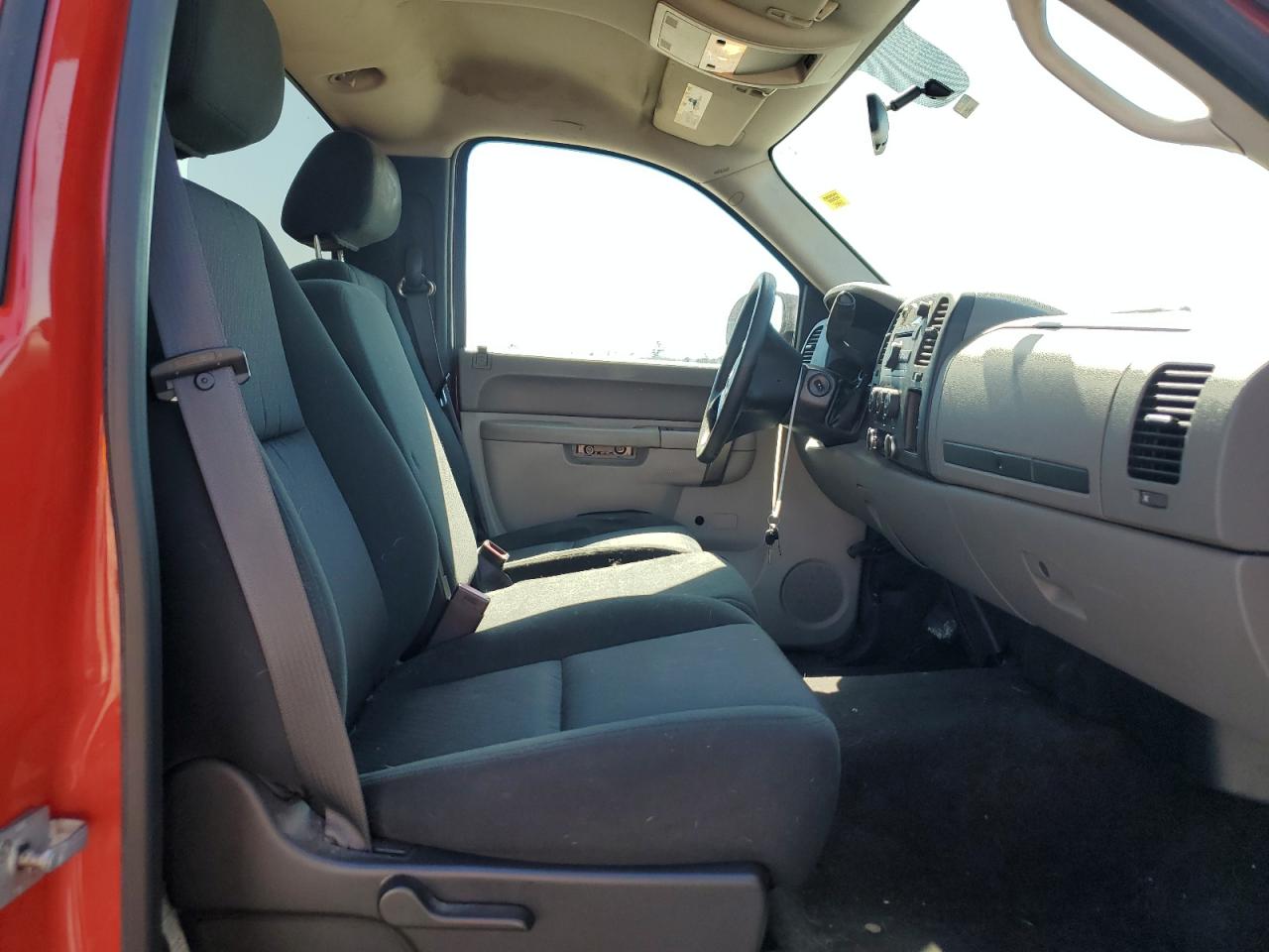 2012 Chevrolet Silverado - Image 10