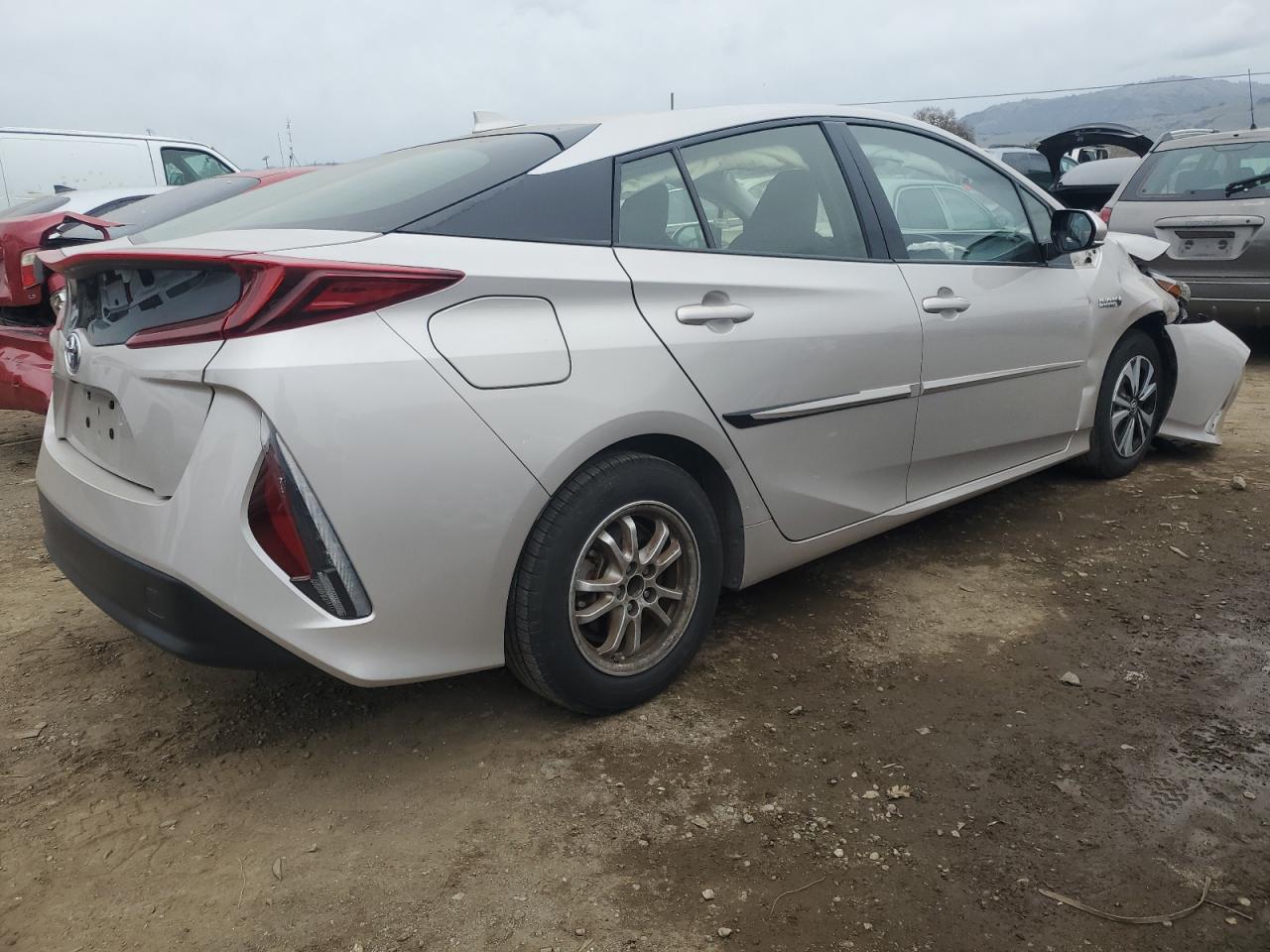 JTDKARFP5H3025405 TOYOTA PRIUS 2017