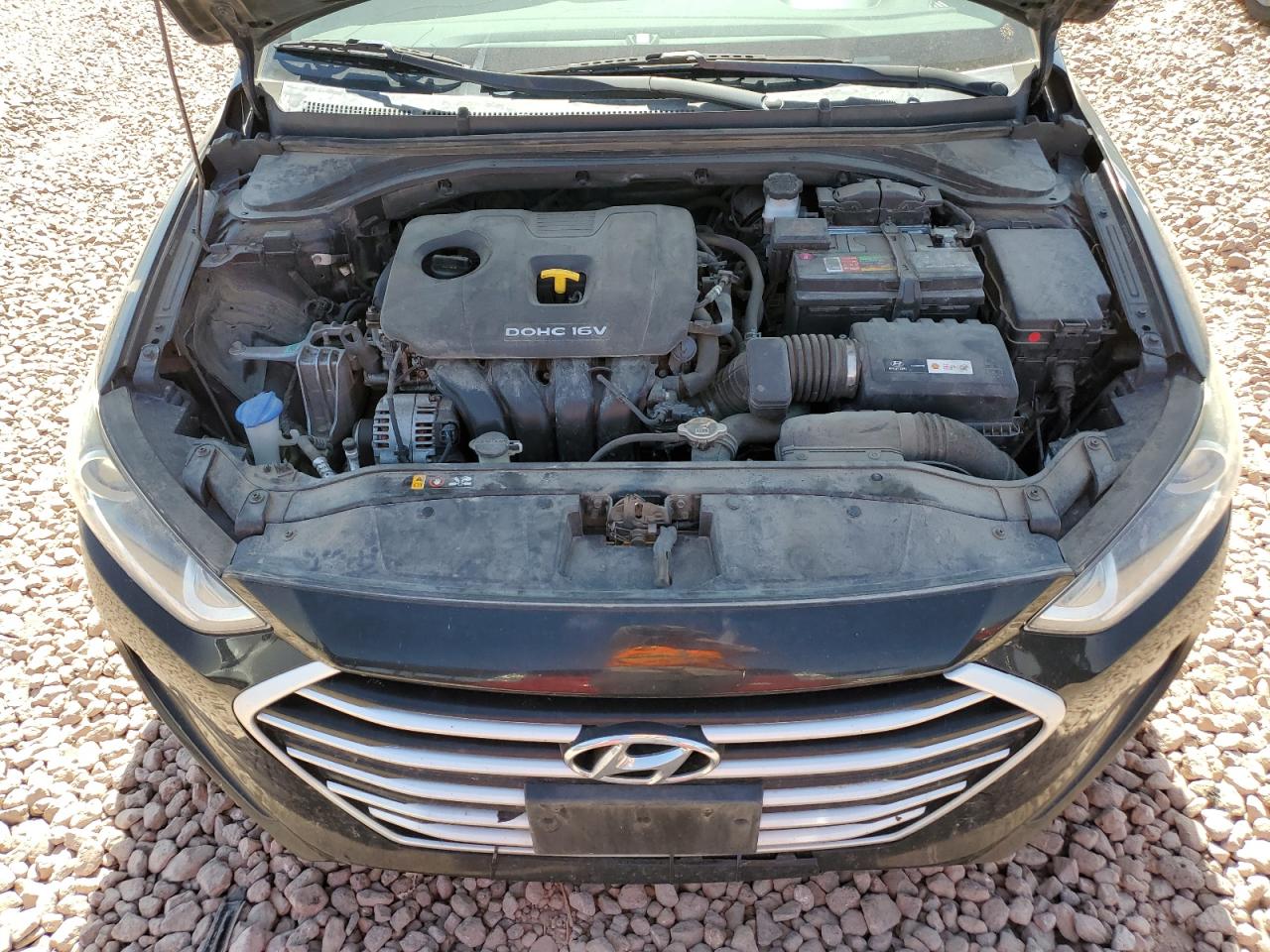 2017 Hyundai Elantra - Image 11