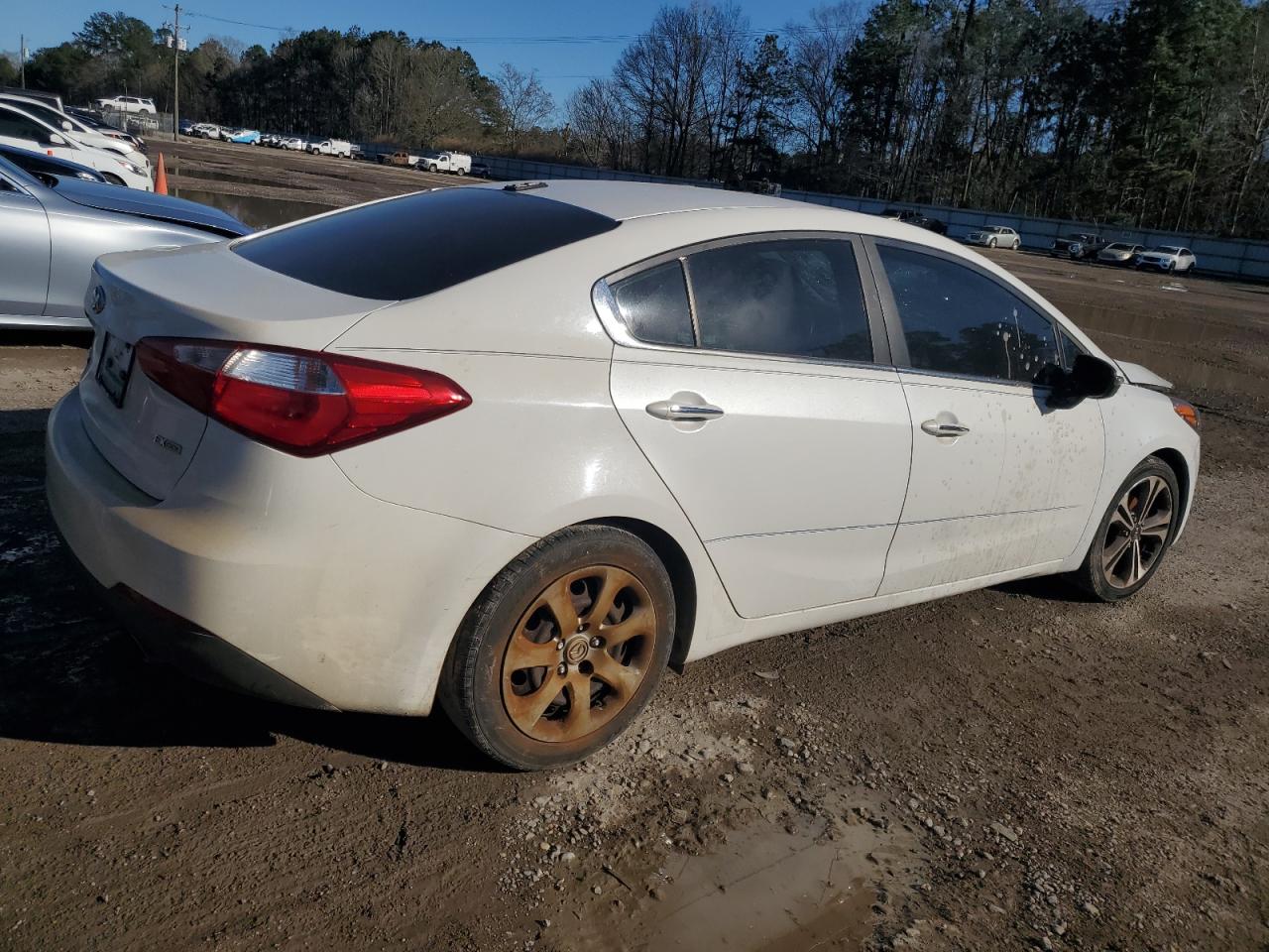 2016 Kia Forte - Image 3