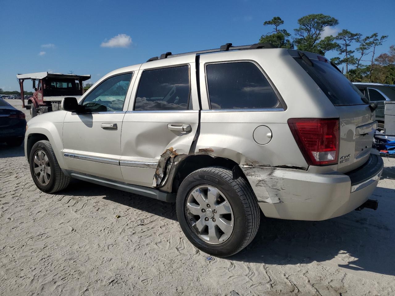2008 Jeep Grand Cherokee - Image 2