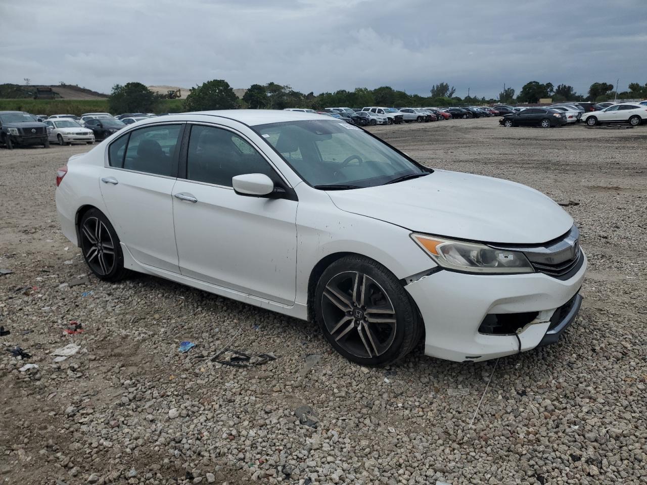 2017 Honda Accord - Image 4