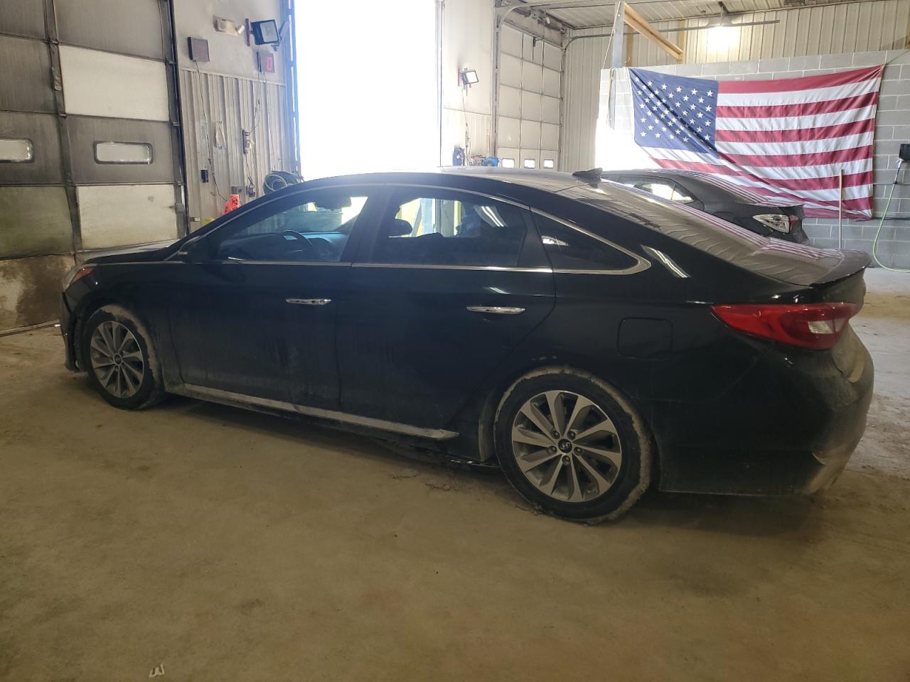 2015 Hyundai Sonata - Image 2