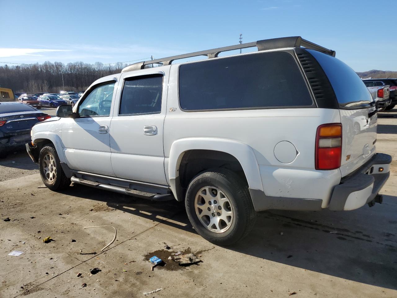 2002 Chevrolet Suburban - Image 2