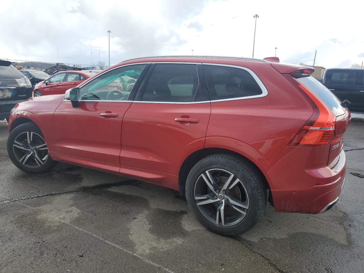 2018 Volvo XC60 - Image 2