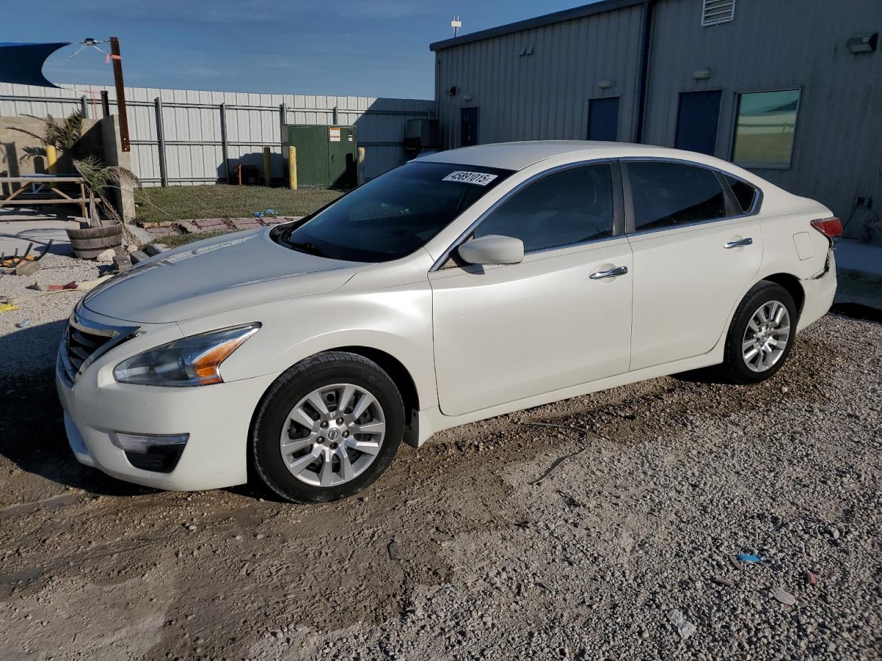 2015 Nissan Altima - Image 1