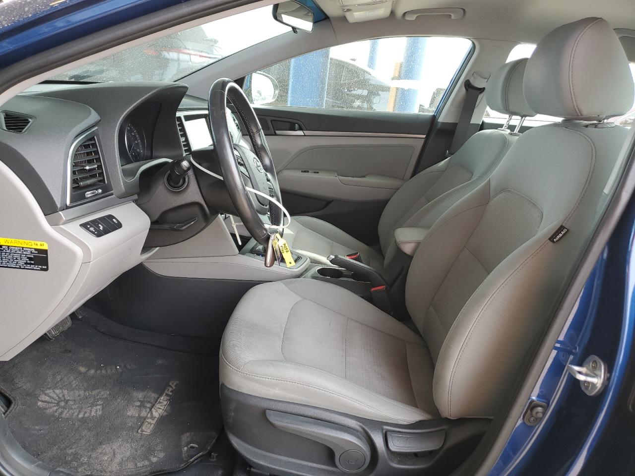 2017 Hyundai Elantra - Image 7