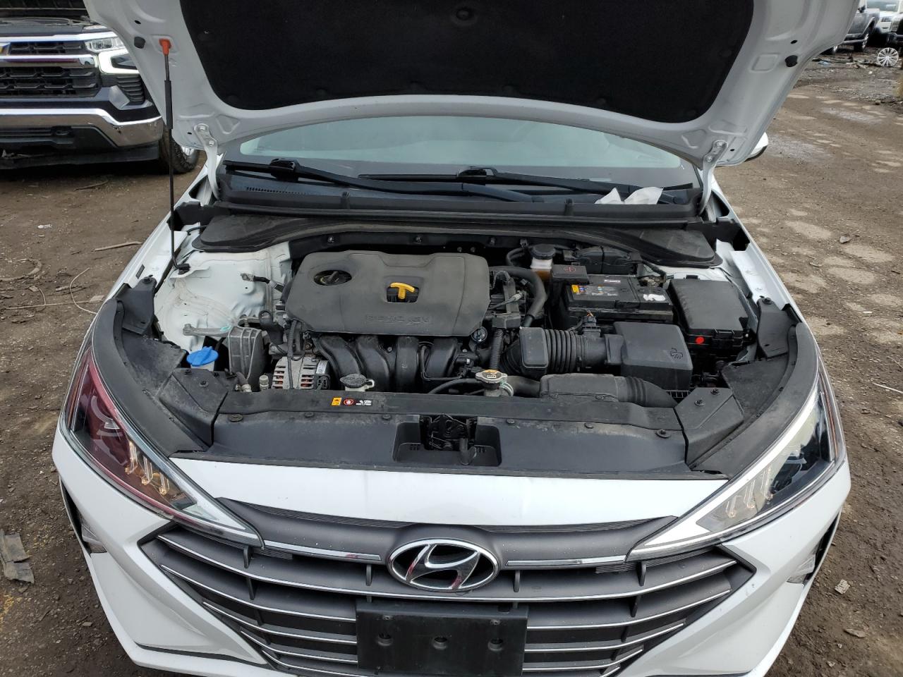 2020 Hyundai Elantra - Image 11