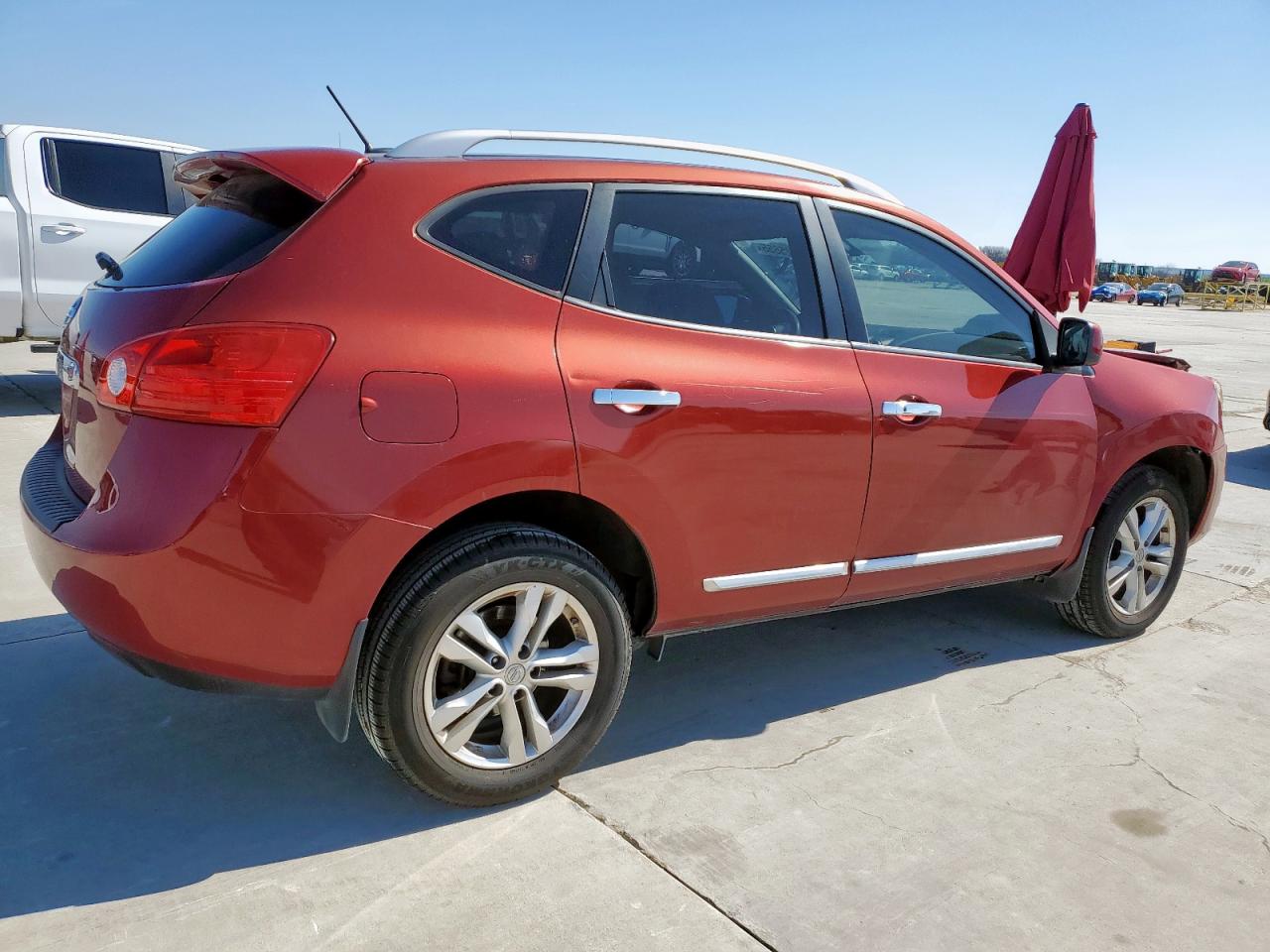 2013 Nissan Rogue - Image 3