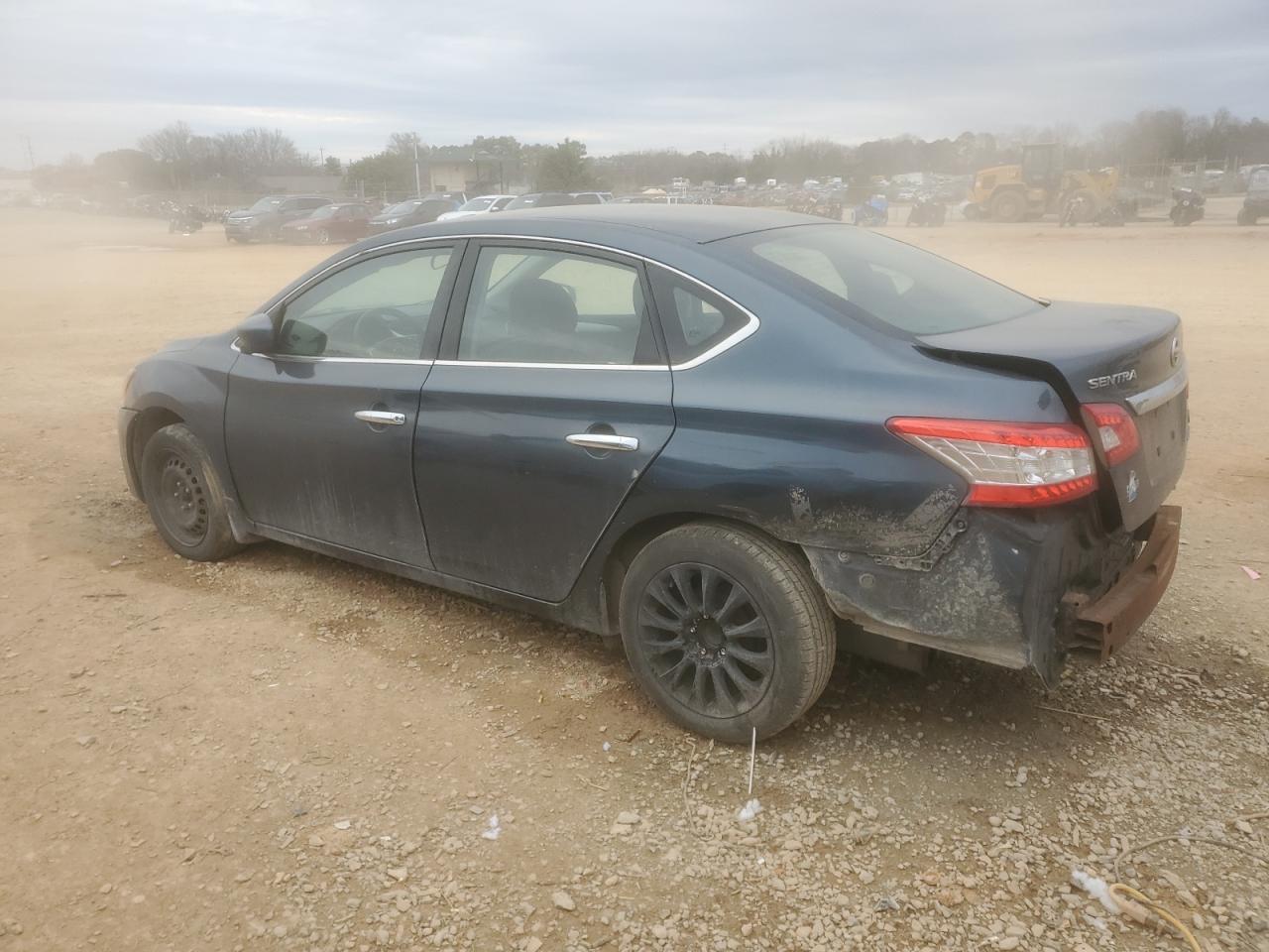 2014 Nissan Sentra - Image 2