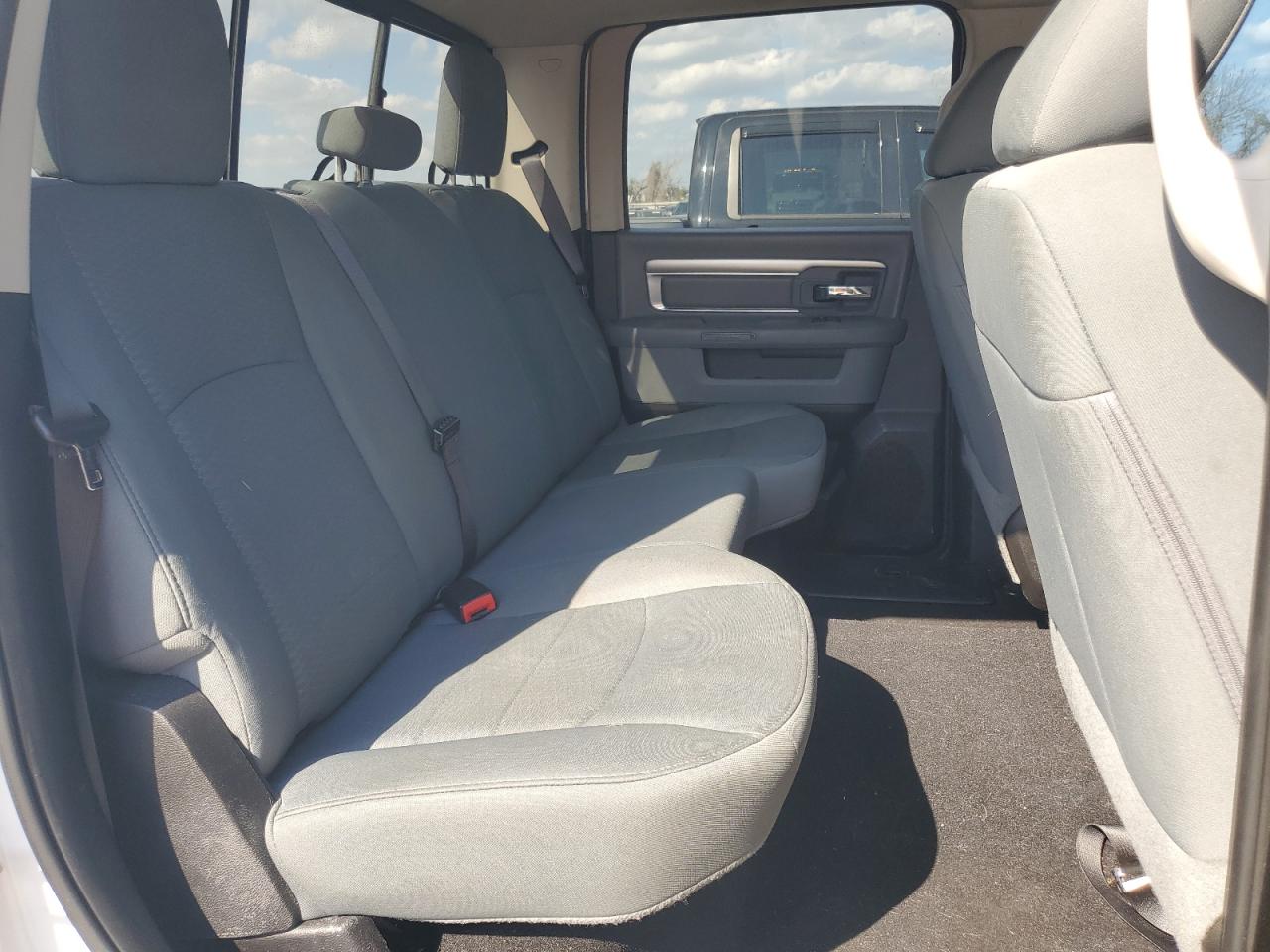 2019 RAM 1500 - Image 10