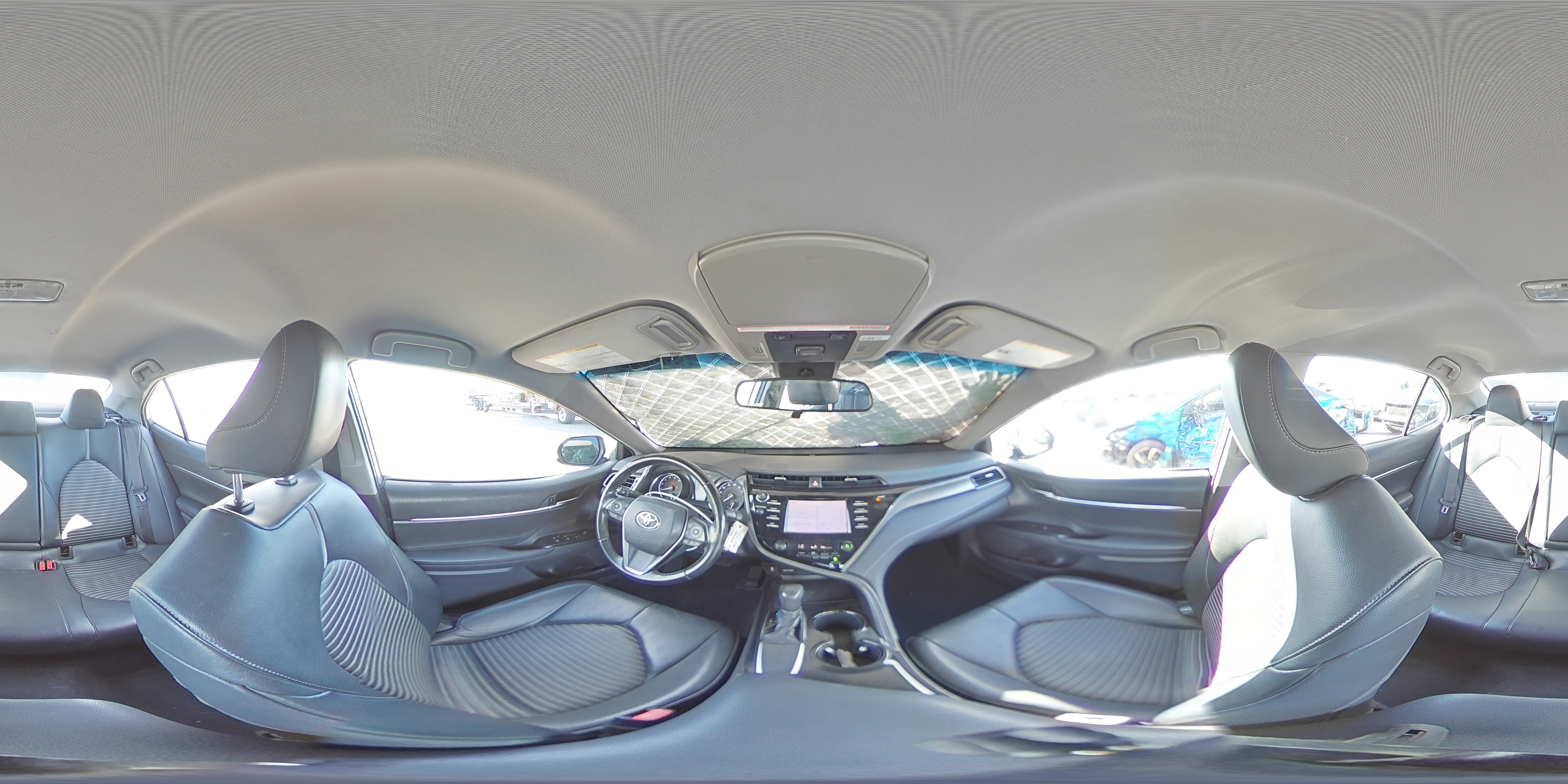 2019 Toyota Camry - Image 12