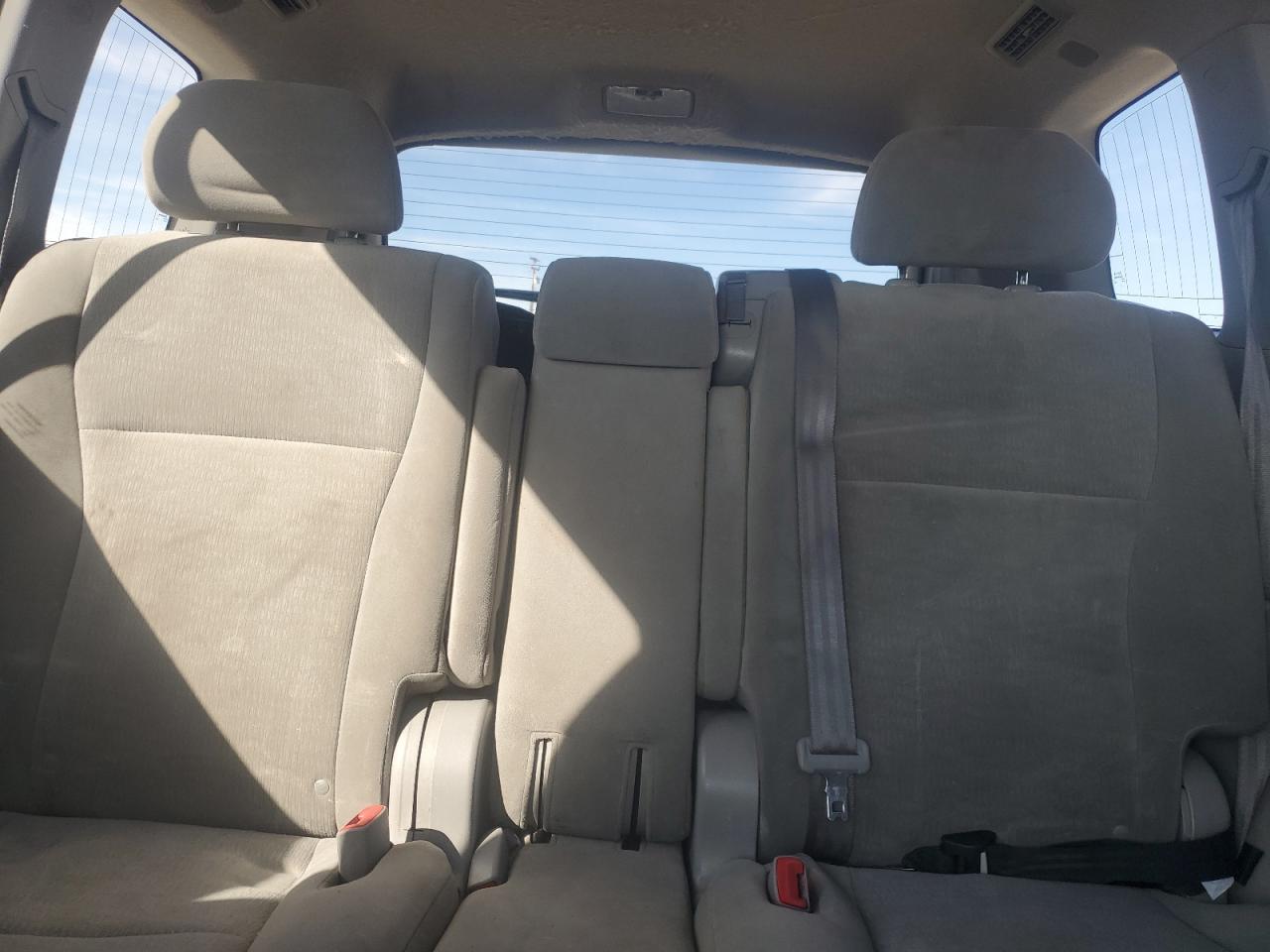 2013 Toyota Highlander - Image 10
