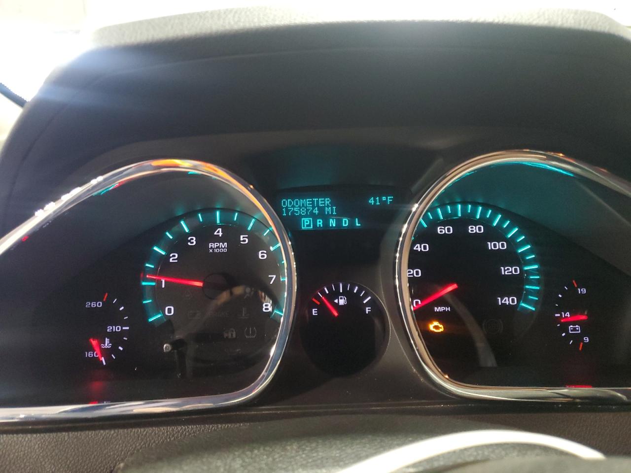 2010 Chevrolet Traverse - Image 9