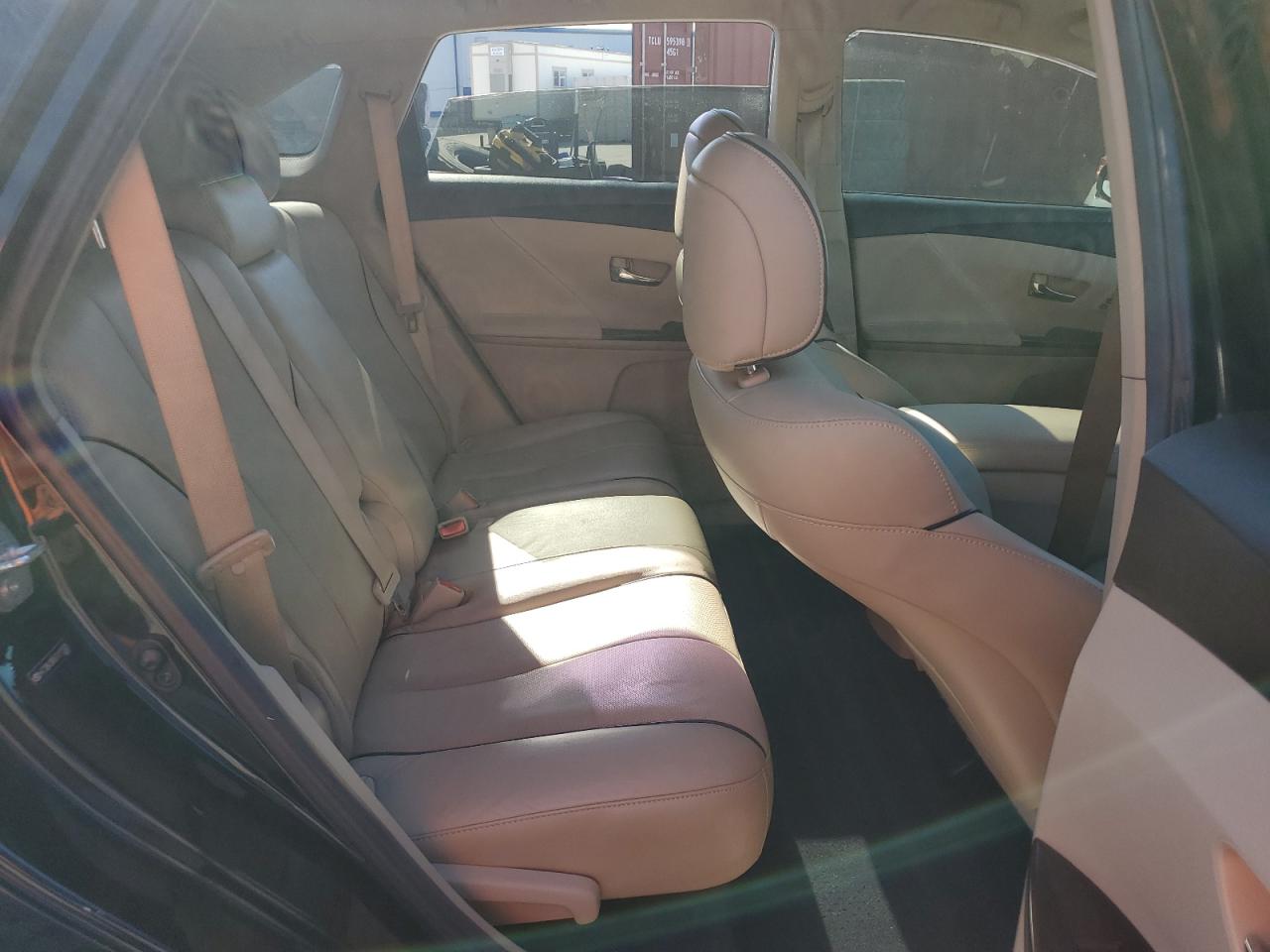 2015 Toyota Venza - Image 11