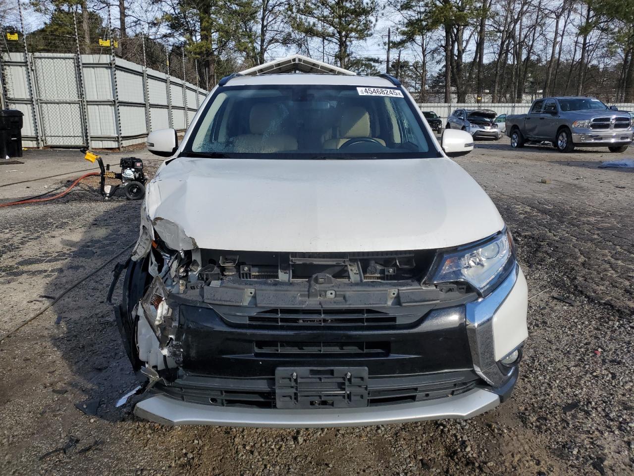 2016 Mitsubishi Outlander - Image 5