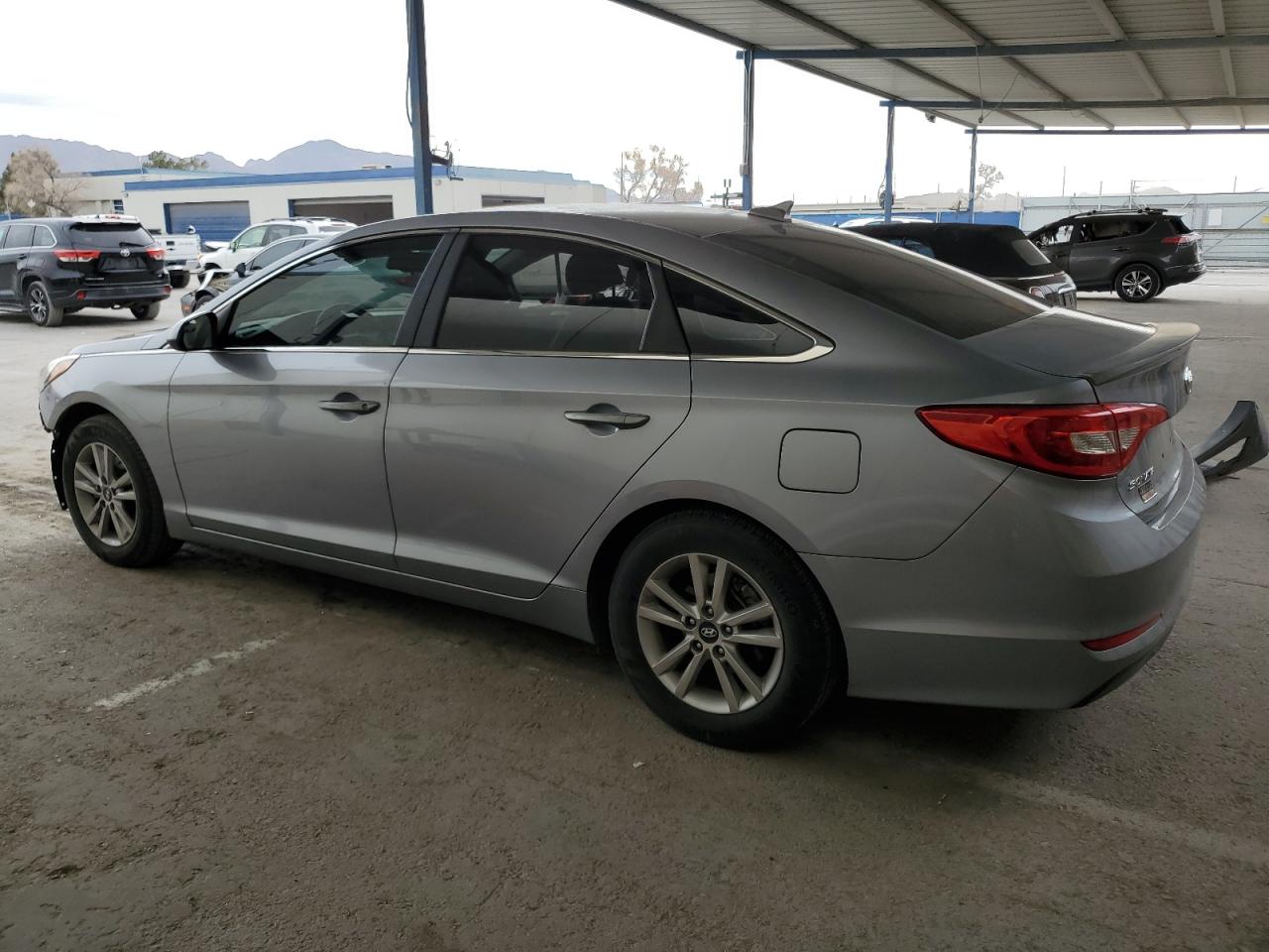2016 Hyundai Sonata - Image 2