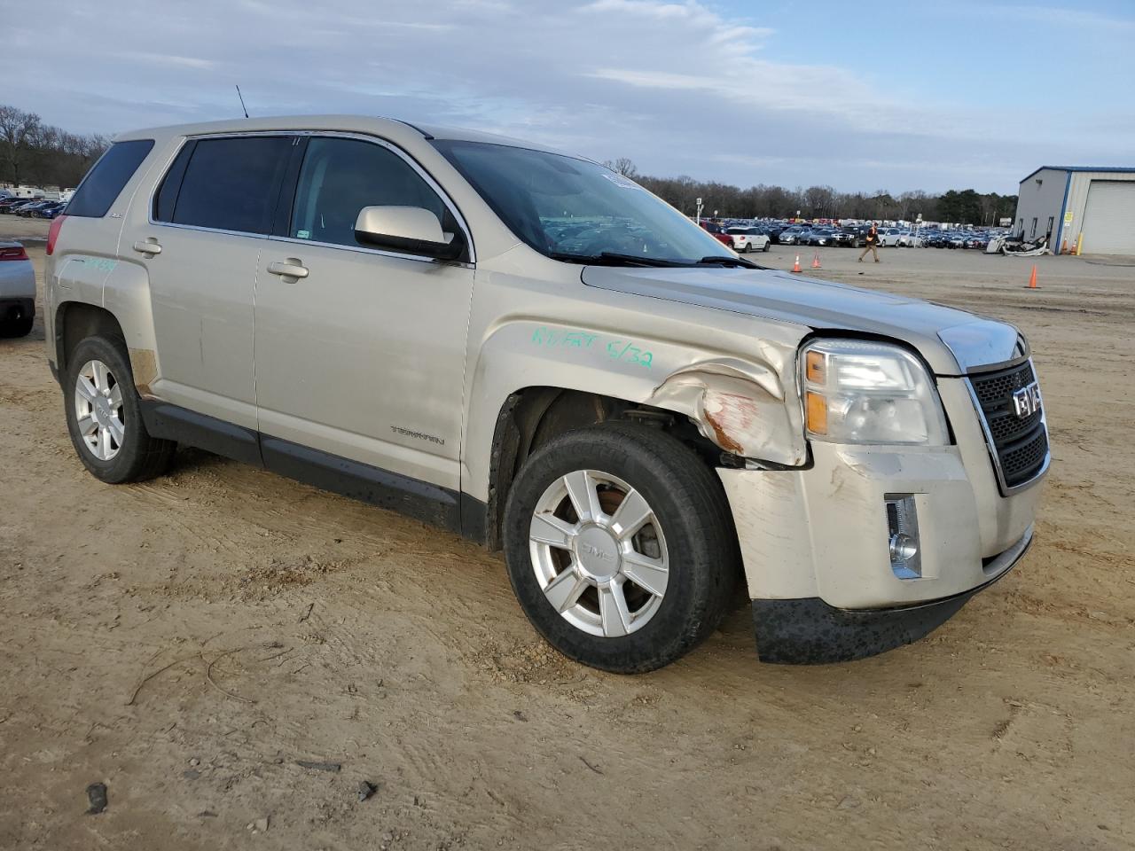 2011 GMC Terrain - Image 4