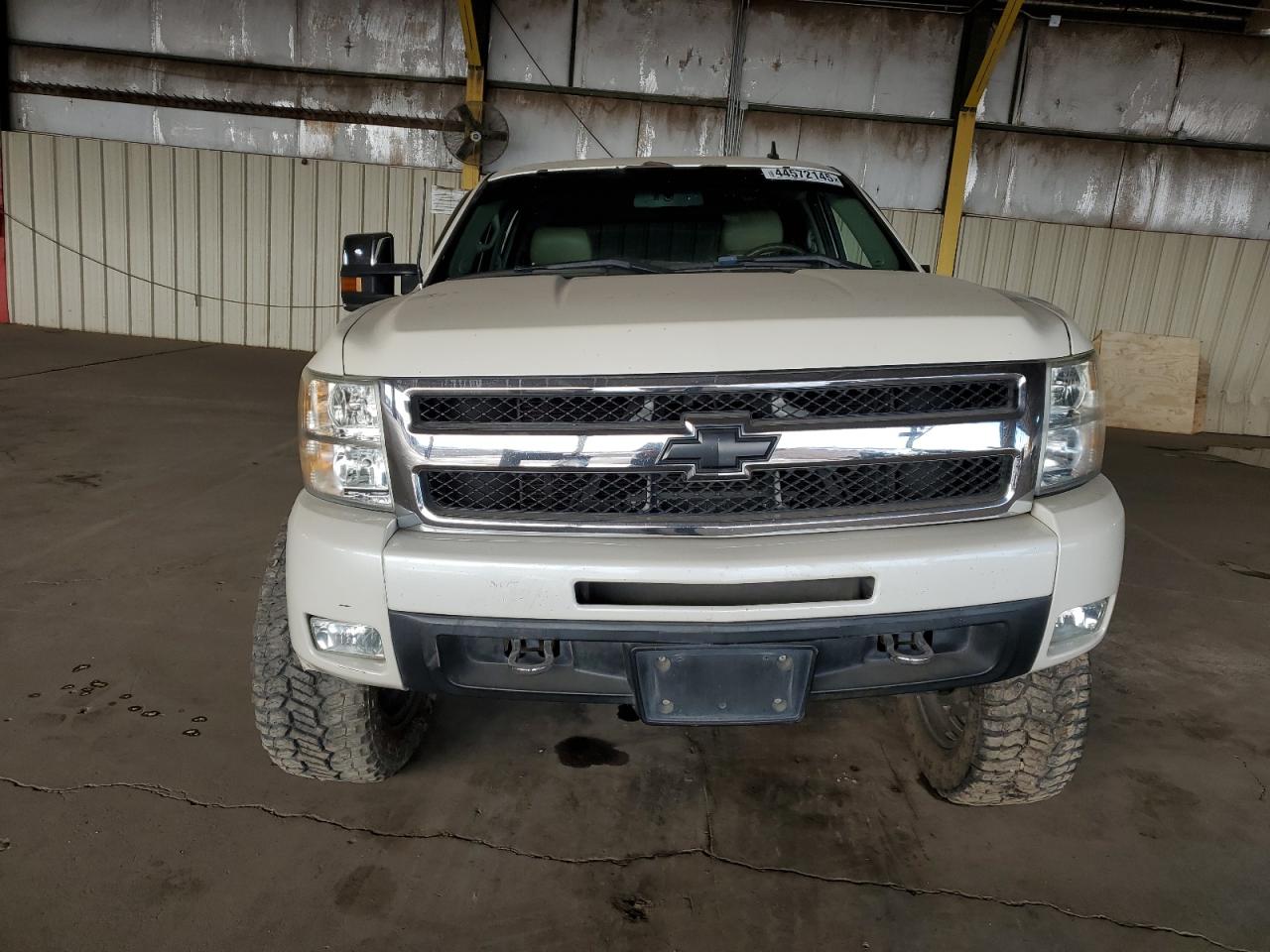 2011 Chevrolet Silverado - Image 5