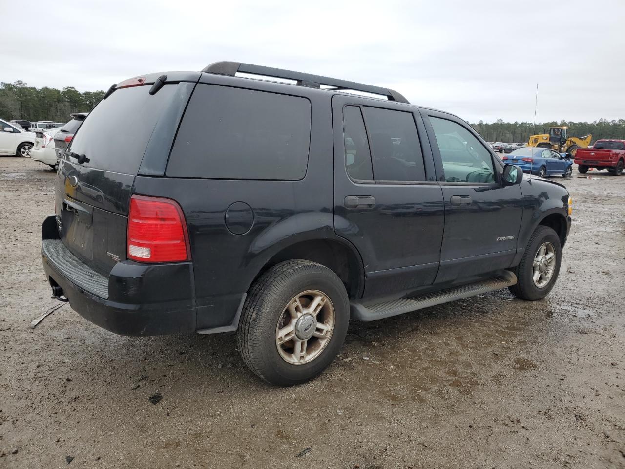2005 Ford Explorer - Image 3