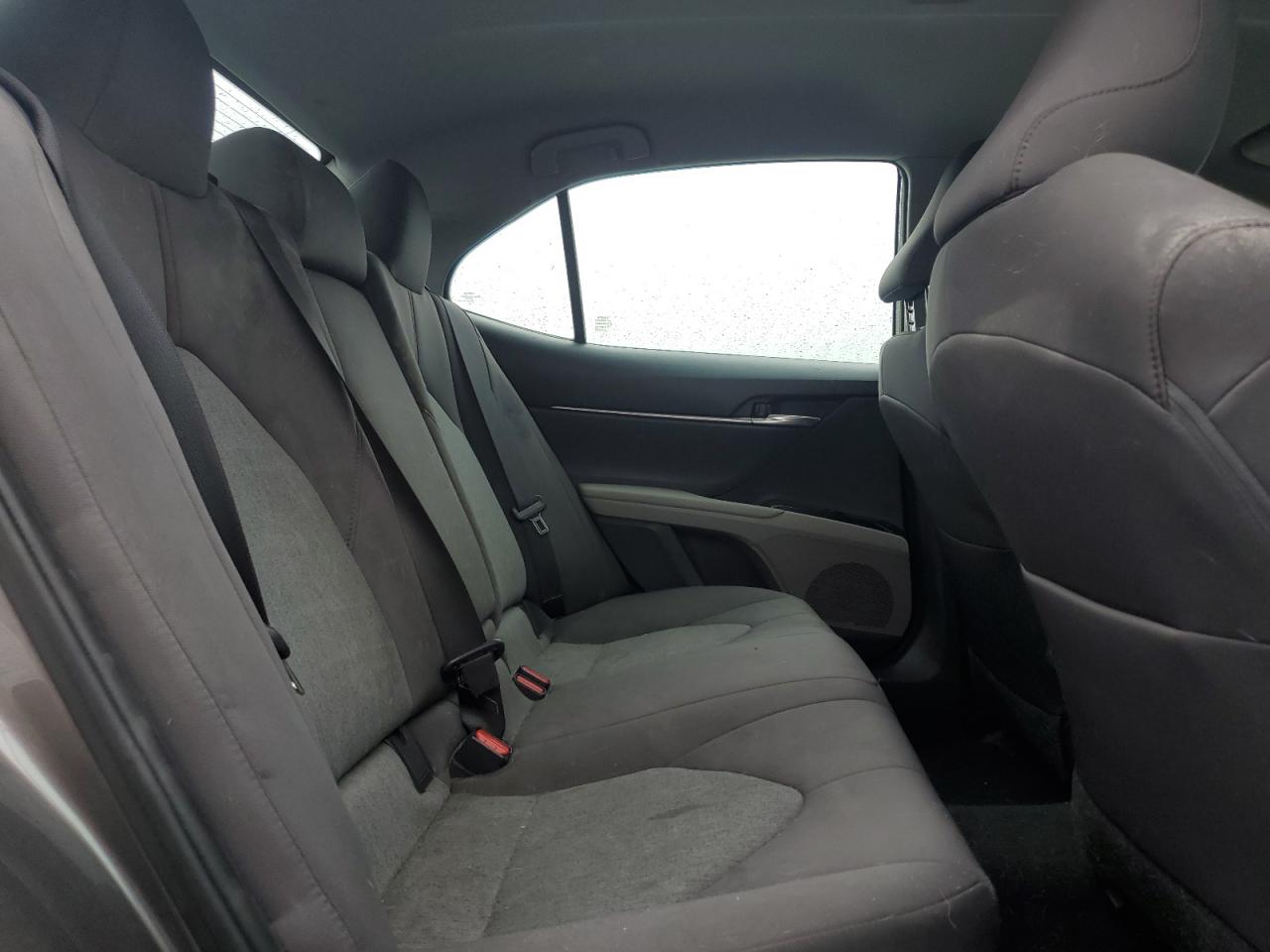 2018 Toyota Camry - Image 10