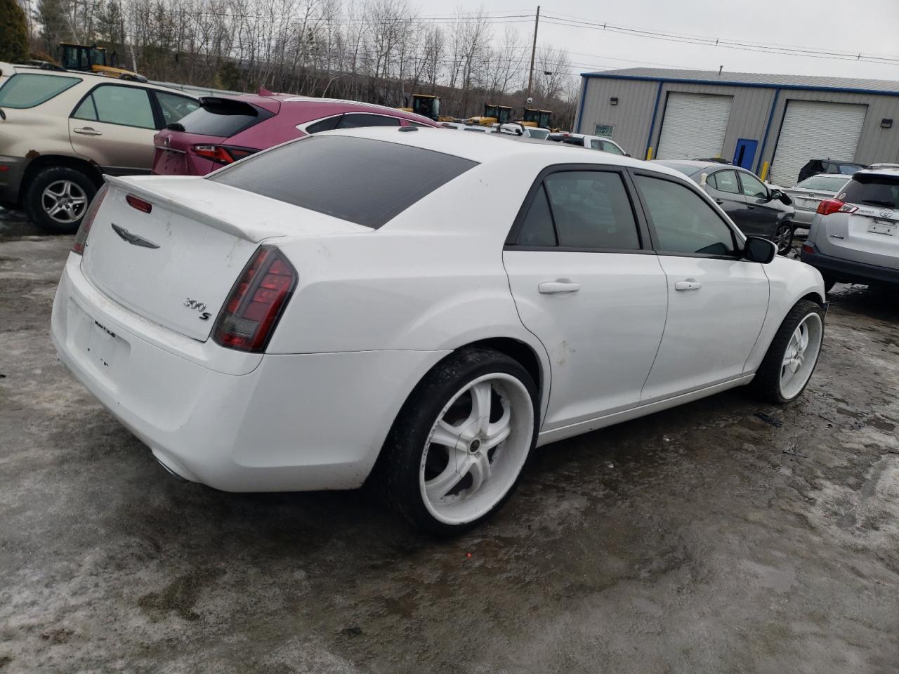 2014 Chrysler 300 - Image 3