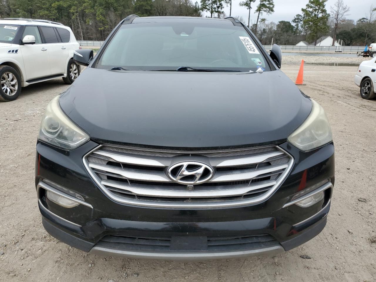 2017 Hyundai Santa Fe - Image 5