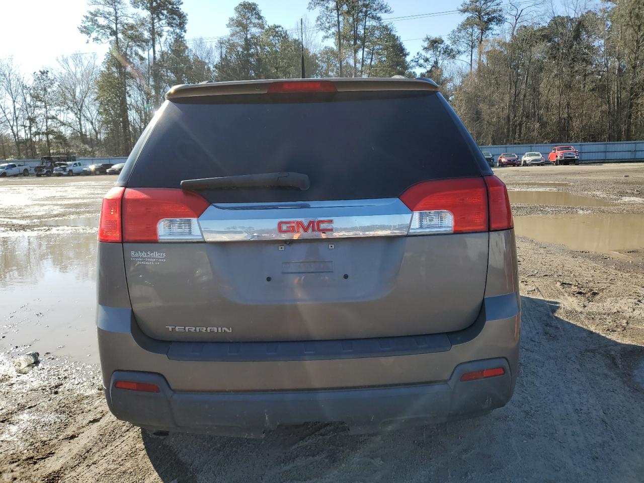 2010 GMC Terrain - Image 6