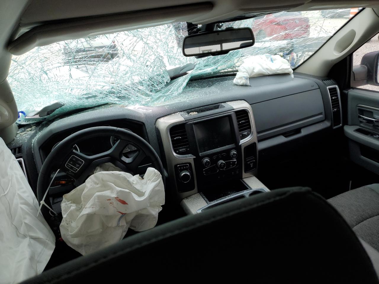 2015 RAM 1500 - Image 8