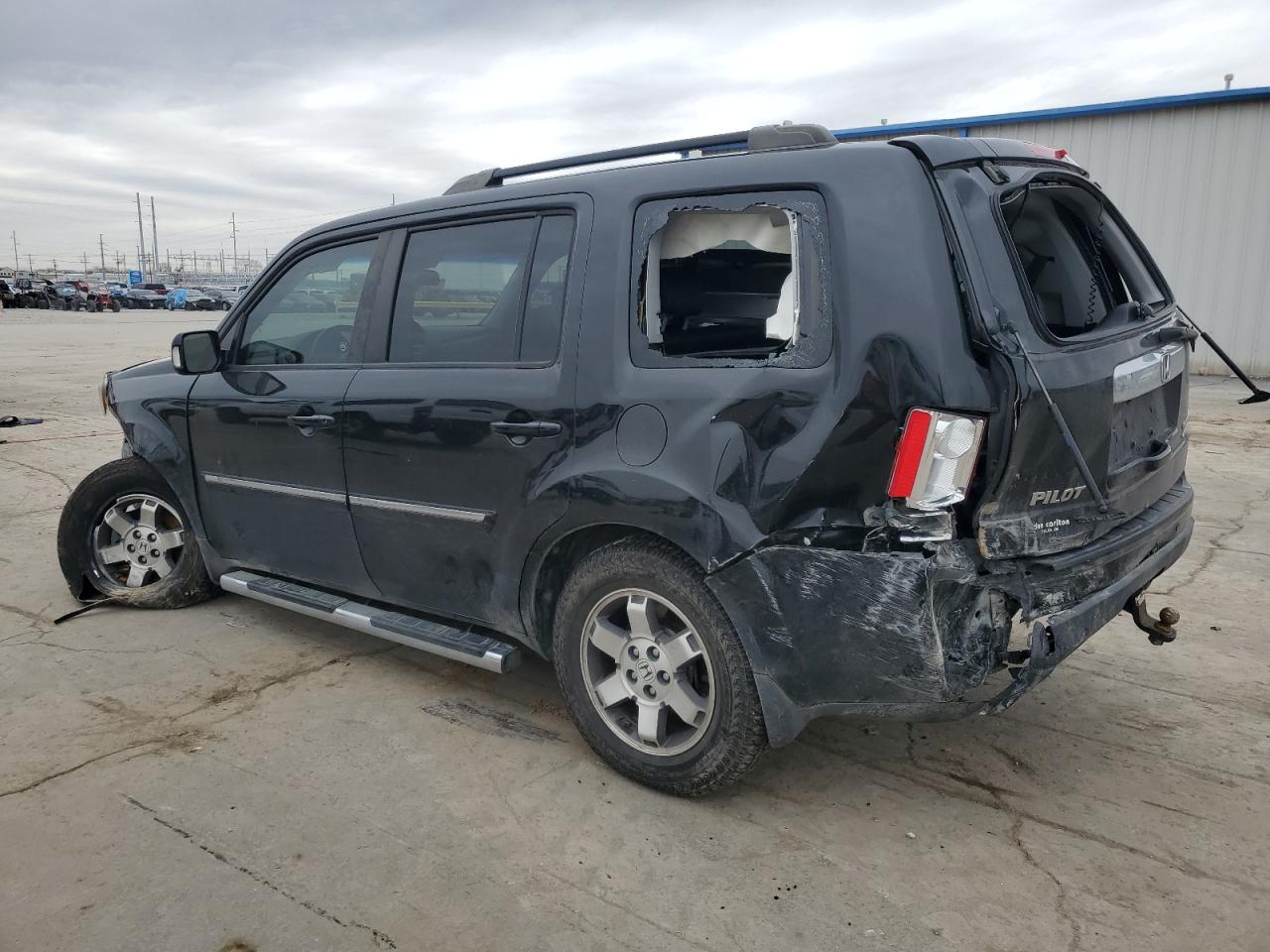2010 Honda Pilot - Image 2