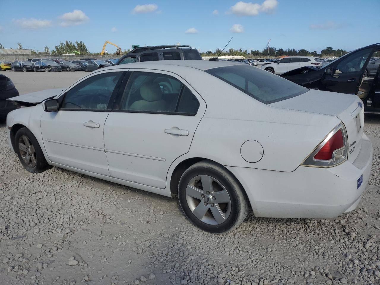 2007 Ford Fusion - Image 2