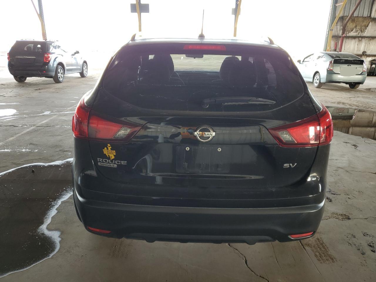 2018 Nissan Rogue - Image 6