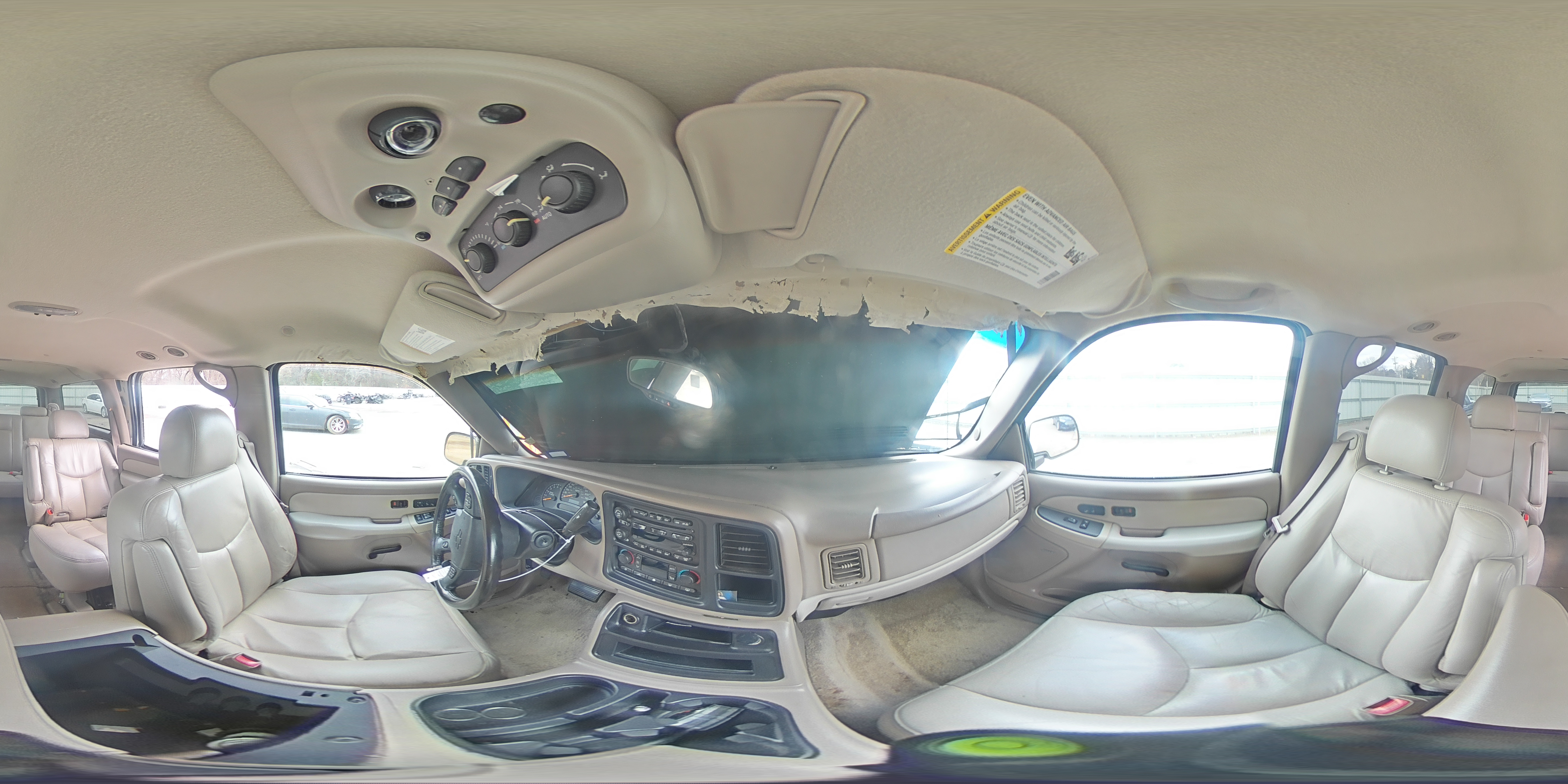 2003 Chevrolet Suburban - Image 13