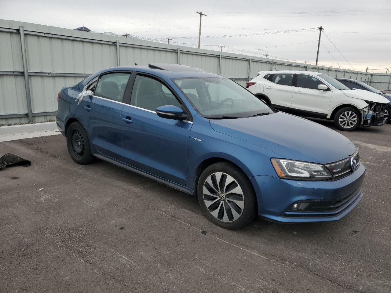 2015 Volkswagen Jetta - Image 4
