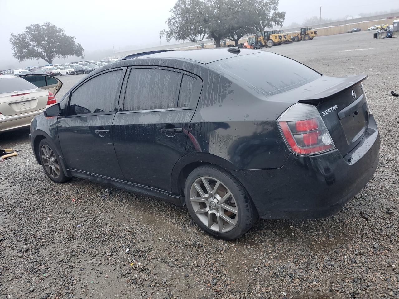2010 Nissan Sentra - Image 2