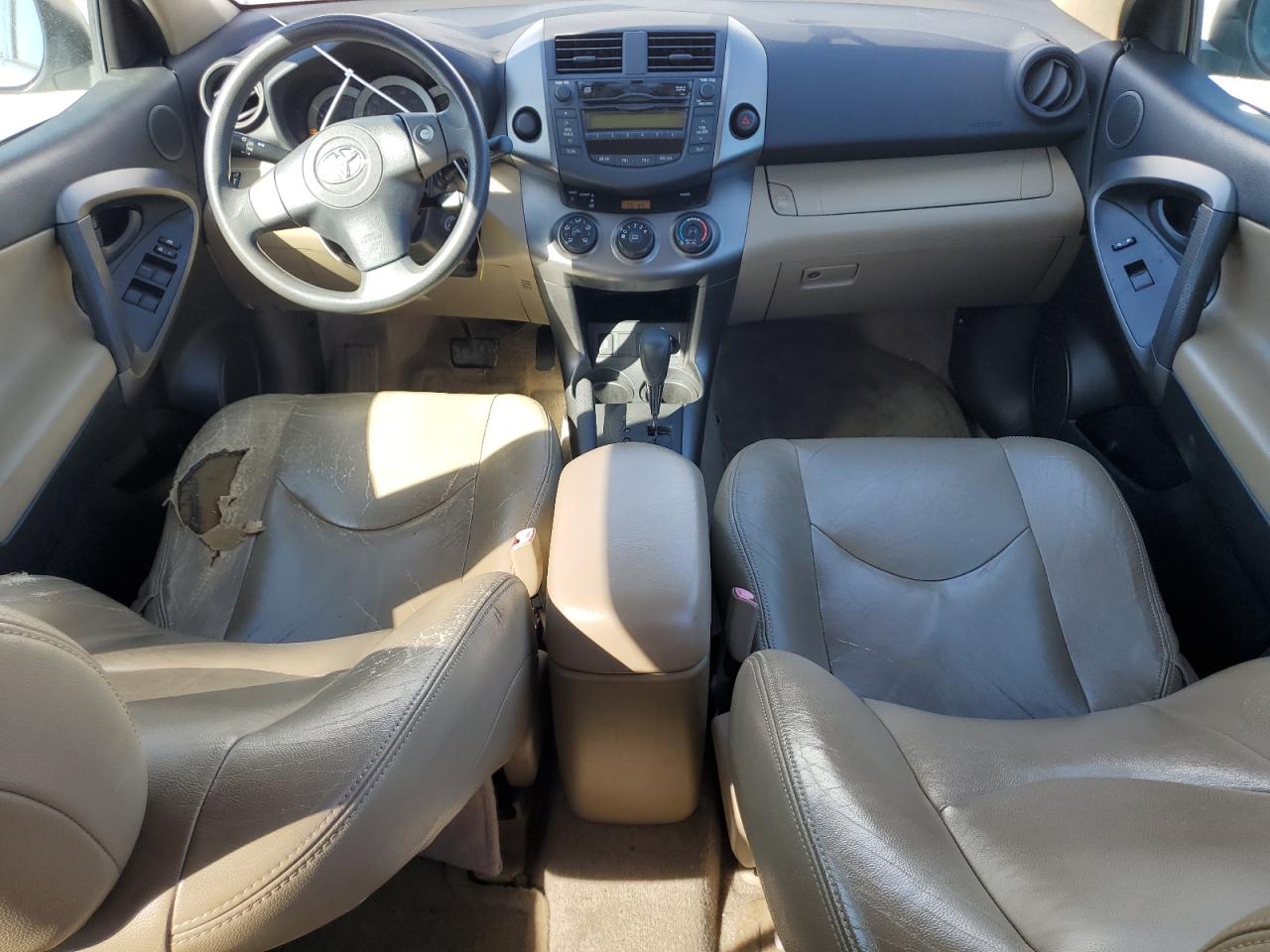 2011 Toyota RAV 4 - Image 8