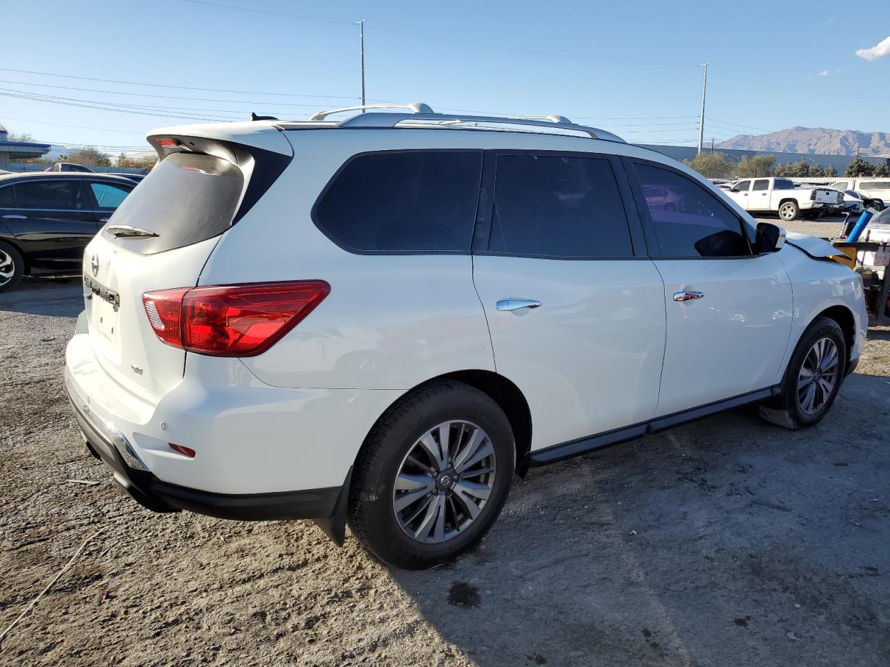 5N1DR2MN2HC684998 NISSAN PATHFINDER 2017