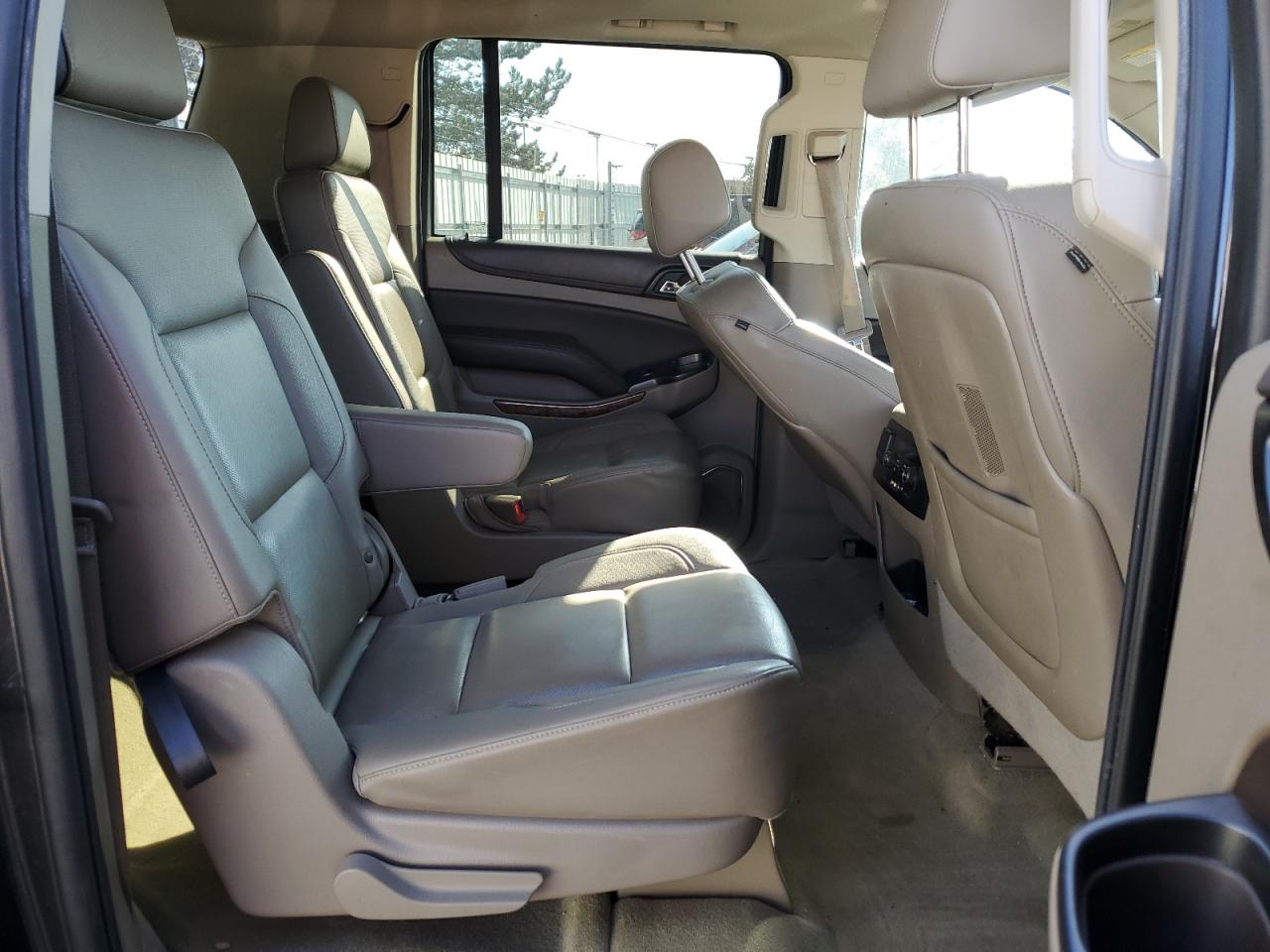 2016 Chevrolet Suburban C1500 Ltz VIN: 1GNSCJKC2GR266517 Lot: 44891525