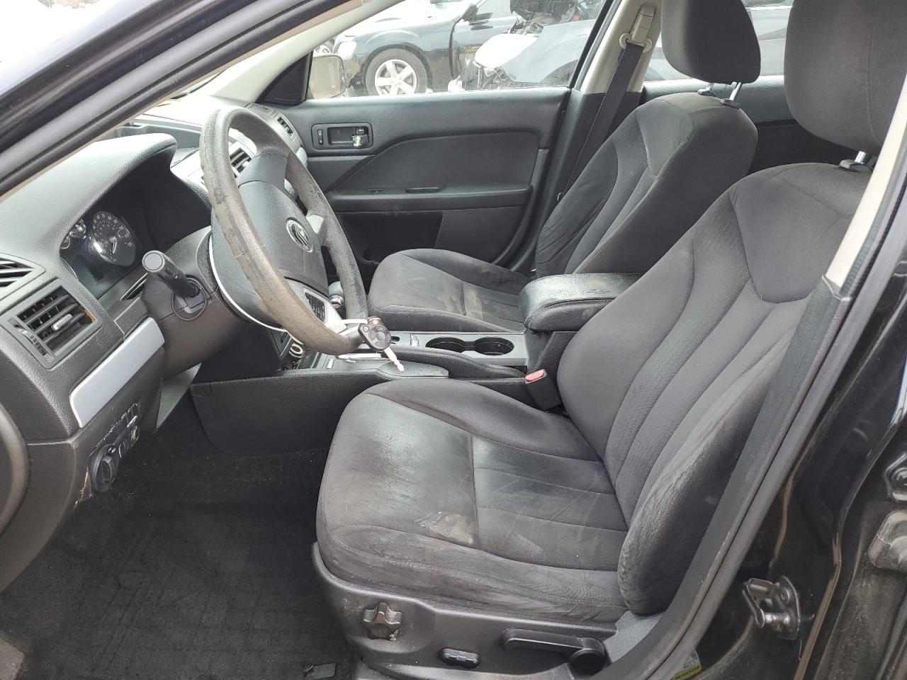 2009 Mercury Milan - Image 7