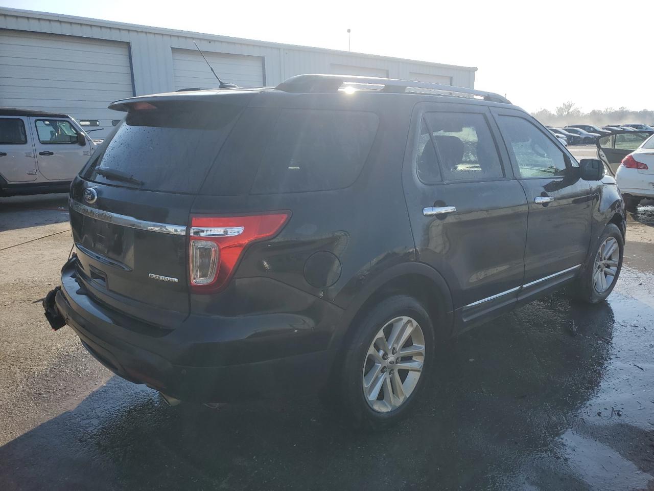 2014 Ford Explorer - Image 3